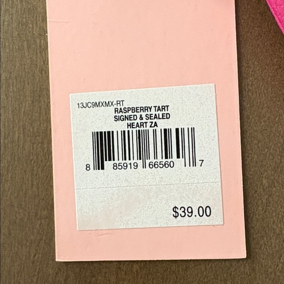 NWT Juicy Couture Vibrant Pink Heart Wristlet FIRM - Picture 3 of 12